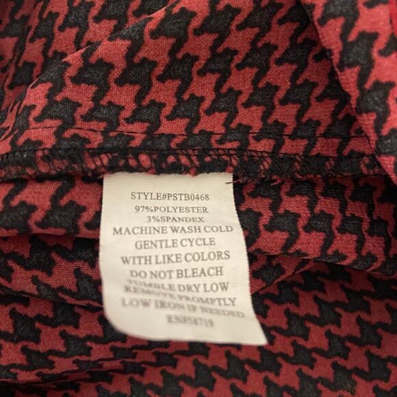 Elementz Top Blouse Button Up PXL Petite Red Black Roll Tab Sleeves - Picture 10 of 10
